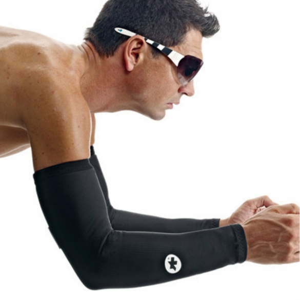 Assos armUno_s7 Armlinge Schwarz Unisex 138080912V